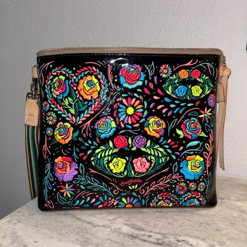 *SOLD* Consuela Rita downtown crossbody